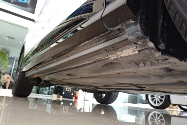 Used Audi Q2L 2018 35 TFSI Launch Exclusive Edition China VI Right Side Sill