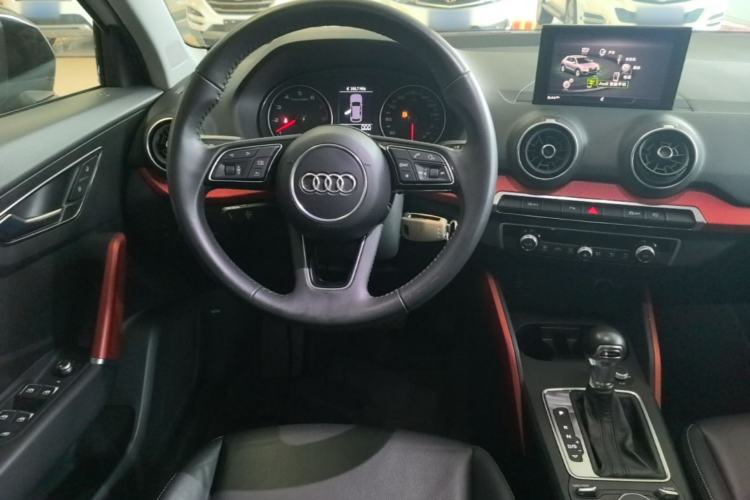Used Audi Q2L 2018 35 TFSI Fashion Dynamic Version China VI Emission Standard Steering Wheel