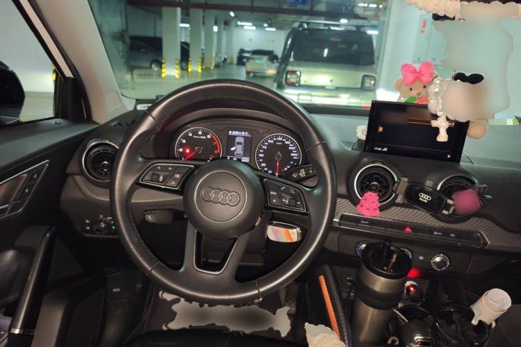 Used Audi Q2L 2018 35 TFSI Launch Exclusive Edition China VI Steering Wheel