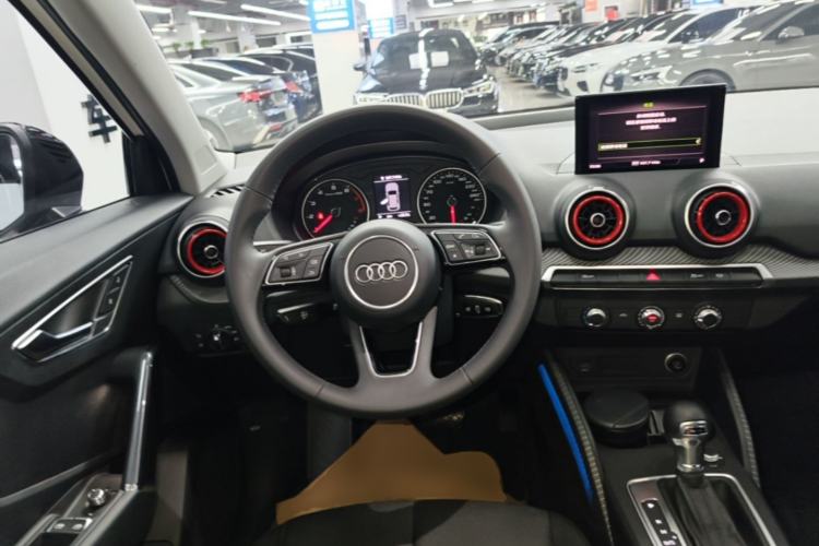 Used Audi Q2L 2018 35 TFSI Launch Exclusive Edition China VI Steering Wheel
