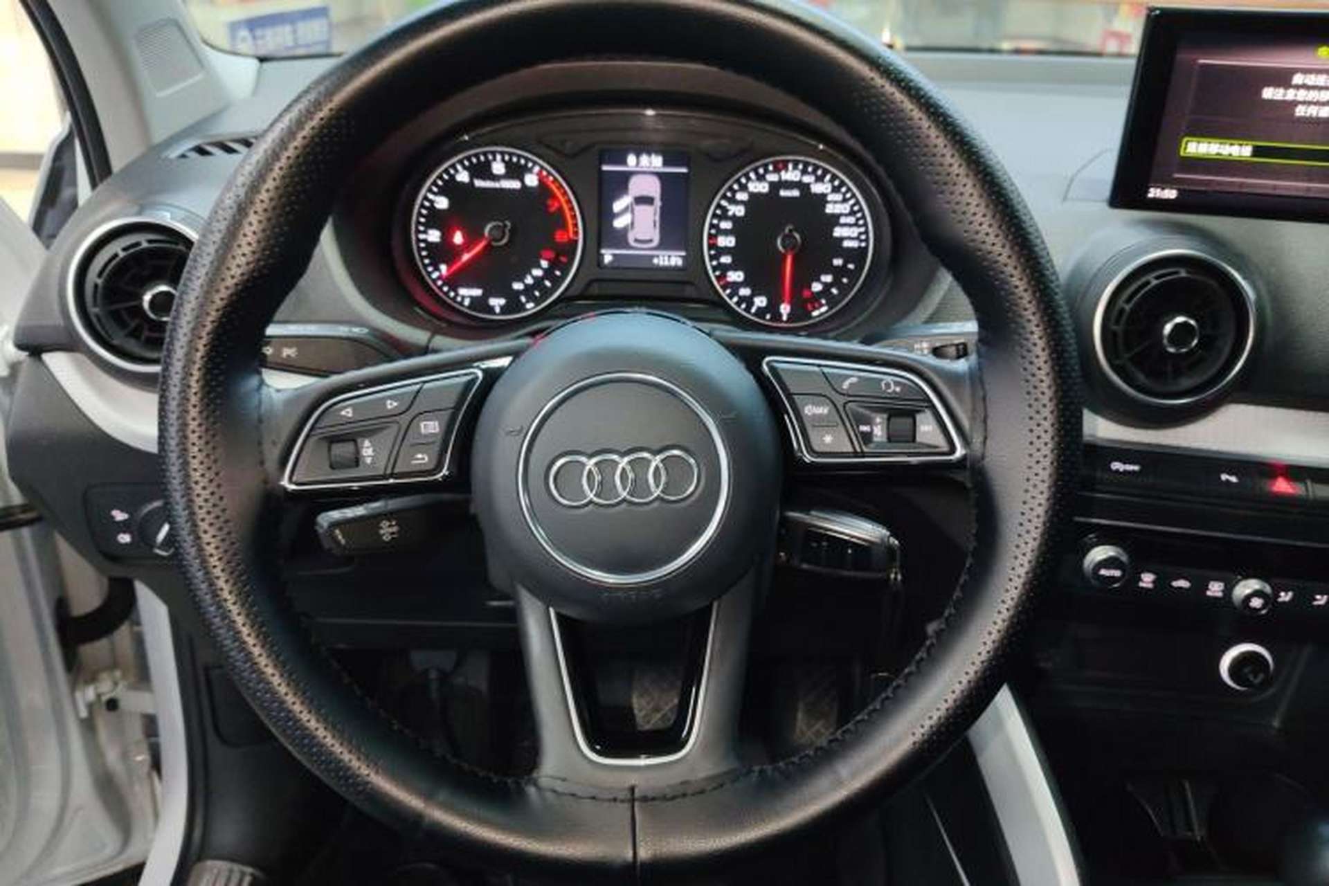 Used Audi Q2L 2018 35 TFSI Fashion Elegant Version China V Steering Wheel