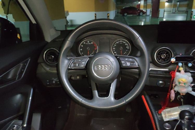 Used Audi Q2L 2018 35 TFSI Launch Exclusive Edition China VI Steering Wheel