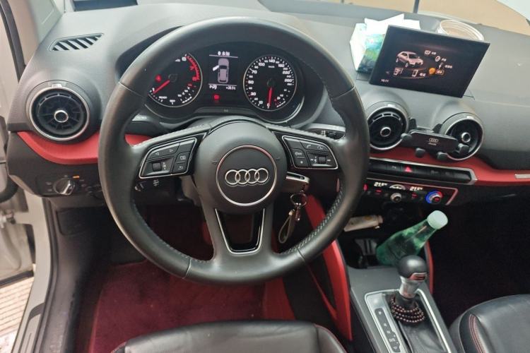 Used Audi Q2L 2018 35 TFSI Fashion Dynamic Version China V Emission Standard Steering Wheel