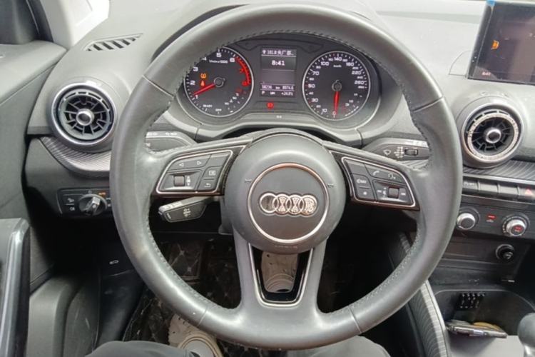 Used Audi Q2L 2018 35 TFSI Launch Exclusive Edition China VI Steering Wheel