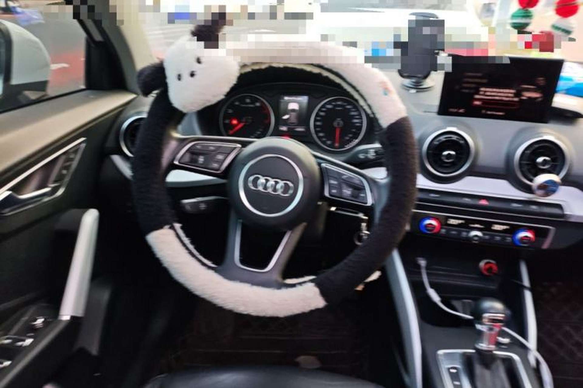 Used Audi Q2L 2018 35 TFSI Fashion Elegant Version China V Steering Wheel
