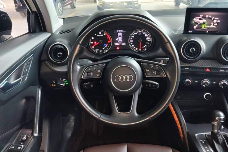 Used Audi Q2L 2018 35 TFSI Launch Exclusive Edition China V Steering Wheel