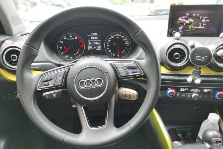 Used Audi Q2L 2018 35 TFSI Fashion Dynamic Version China VI Emission Standard Steering Wheel