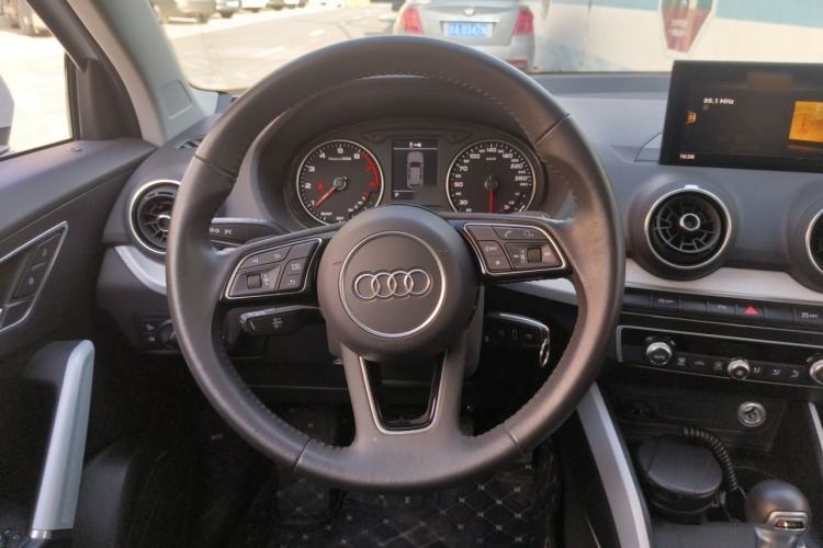 Used Audi Q2L 2018 35 TFSI Fashion Elegant Version China V Steering Wheel