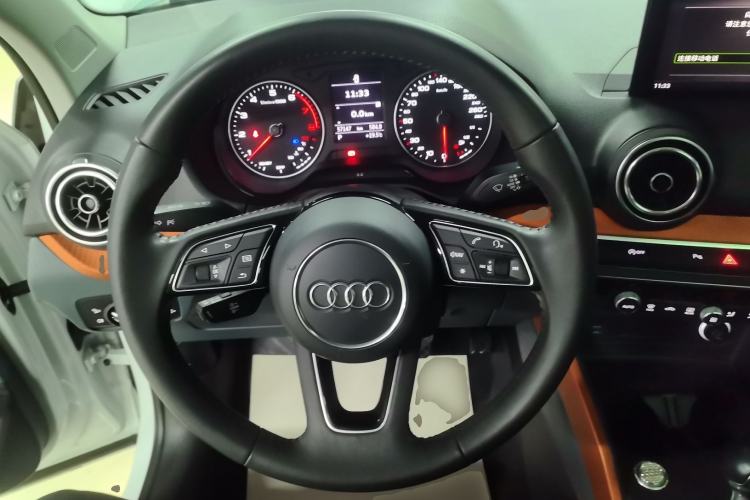 Used Audi Q2L 2018 35 TFSI Fashionable & Elegant Version China VI Emission Standard Steering Wheel