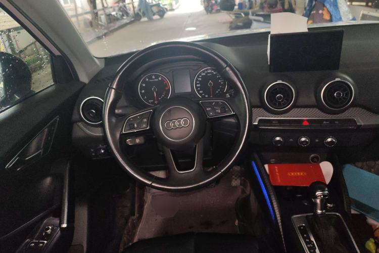 Used Audi Q2L 2018 35 TFSI Launch Exclusive Edition China V Steering Wheel