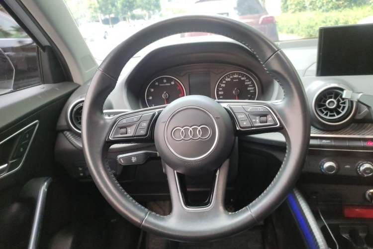 Used Audi Q2L 2018 35 TFSI Launch Exclusive Edition China VI Steering Wheel