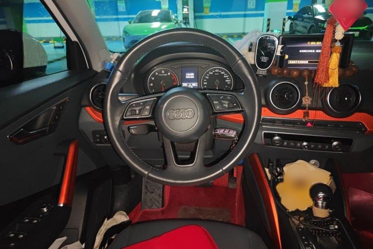 Used Audi Q2L 2018 35 TFSI Fashion Elegant Version China V Steering Wheel