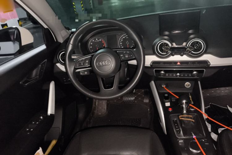 Used Audi Q2L 2018 35 TFSI Fashion Elegant Version China V Steering Wheel