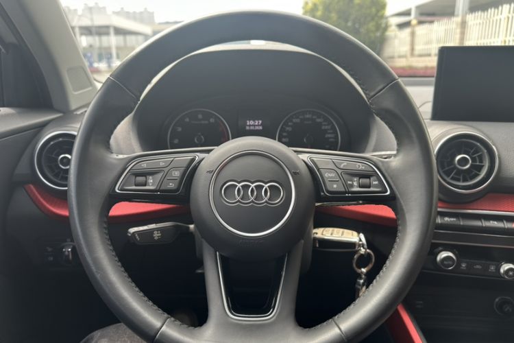 Used Audi Q2L 2018 35 TFSI Fashion Dynamic Version China VI Emission Standard Steering Wheel