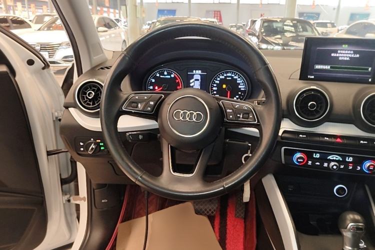 Used Audi Q2L 2018 35 TFSI Fashionable & Elegant Version China VI Emission Standard Steering Wheel