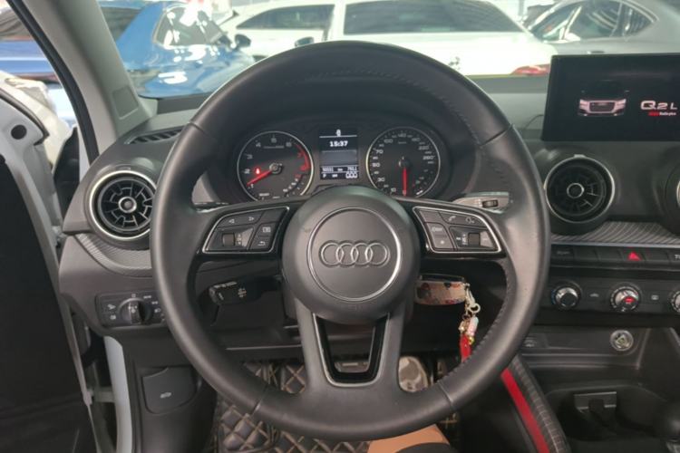Used Audi Q2L 2018 35 TFSI Launch Exclusive Edition China VI Steering Wheel