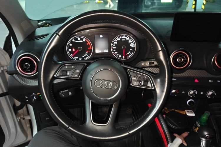 Used Audi Q2L 2018 35 TFSI Launch Exclusive Edition China VI Steering Wheel