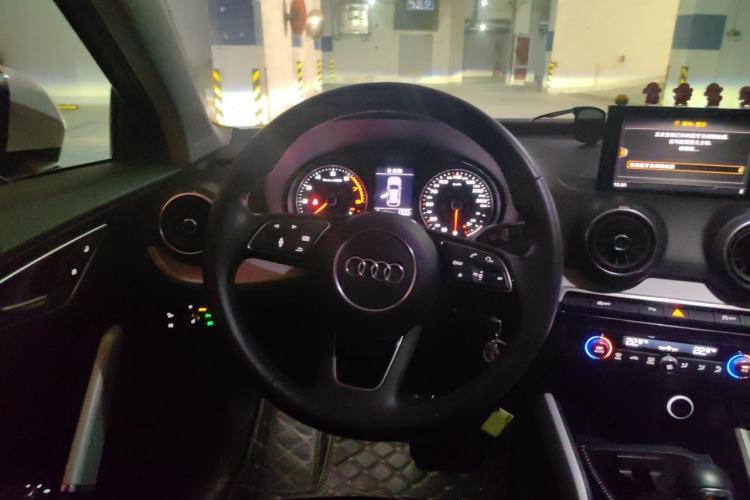 Used Audi Q2L 2018 35 TFSI Fashionable & Elegant Version China VI Emission Standard Steering Wheel
