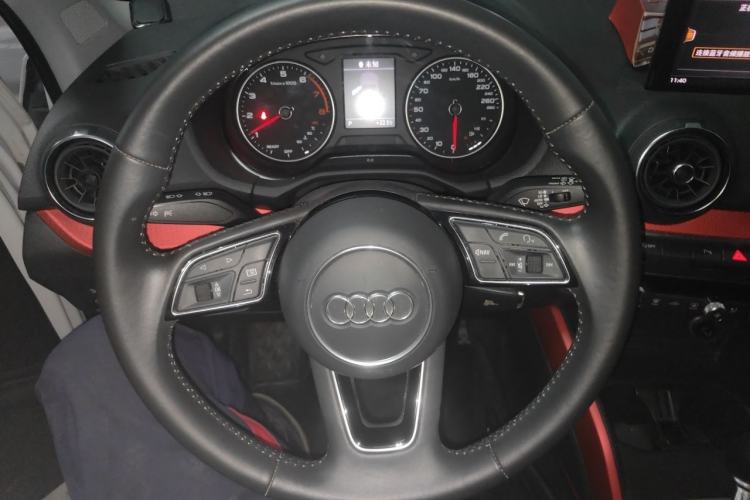 Used Audi Q2L 2018 35 TFSI Fashion Dynamic Version China VI Emission Standard Steering Wheel
