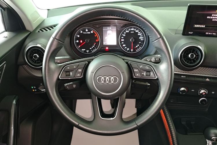 Used Audi Q2L 2018 35 TFSI Launch Exclusive Edition China VI Steering Wheel