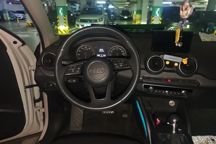 Used Audi Q2L 2018 35 TFSI Fashion Dynamic Version China V Emission Standard Steering Wheel