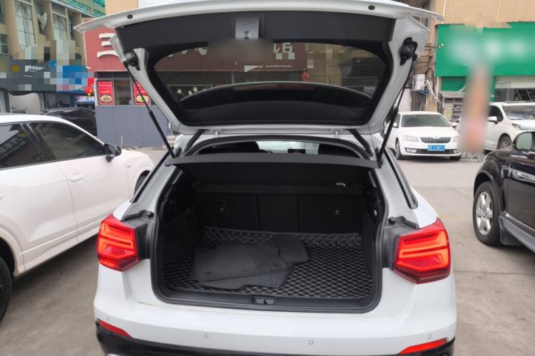 Used Audi Q2L 2018 35 TFSI Launch Exclusive Edition China VI Trunk