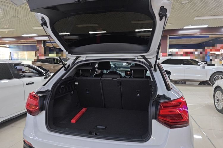 Used Audi Q2L 2018 35 TFSI Launch Exclusive Edition China VI Trunk