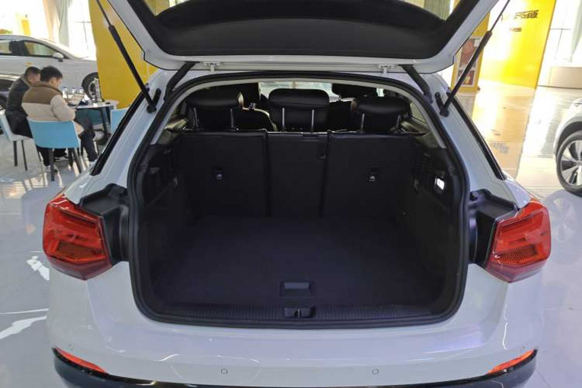 Used Audi Q2L 2018 35 TFSI Launch Exclusive Edition China V Trunk