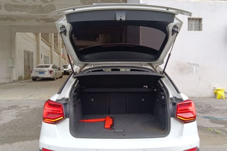 Used Audi Q2L 2018 35 TFSI Launch Exclusive Edition China VI Trunk