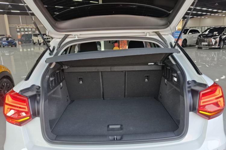 Used Audi Q2L 2018 35 TFSI Launch Exclusive Edition China VI Trunk