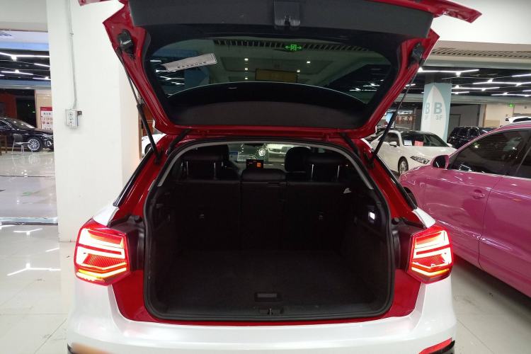 Used Audi Q2L 2018 35 TFSI Launch Exclusive Edition China VI Trunk