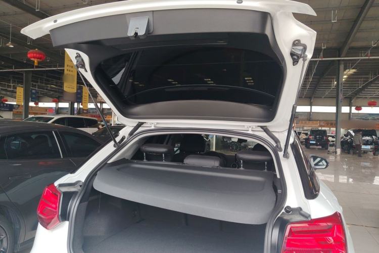 Used Audi Q2L 2018 35 TFSI Launch Exclusive Edition China VI Trunk