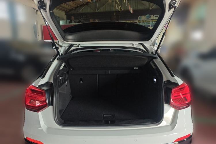 Used Audi Q2L 2018 35 TFSI Launch Exclusive Edition China V Trunk