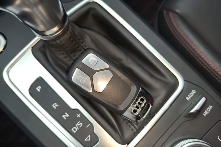 Used Audi Q2L 2018 35 TFSI Fashion Dynamic Version China VI Emission Standard Vehicle Key