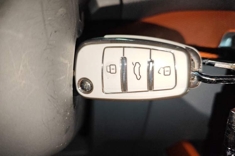 Used Audi Q2L 2018 35 TFSI Fashionable & Elegant Version China VI Emission Standard Vehicle Key