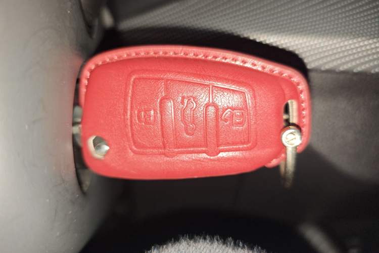 Used Audi Q2L 2018 35 TFSI Launch Exclusive Edition China VI Vehicle Key