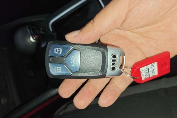 Used Audi Q2L 2018 35 TFSI Launch Exclusive Edition China V Vehicle Key