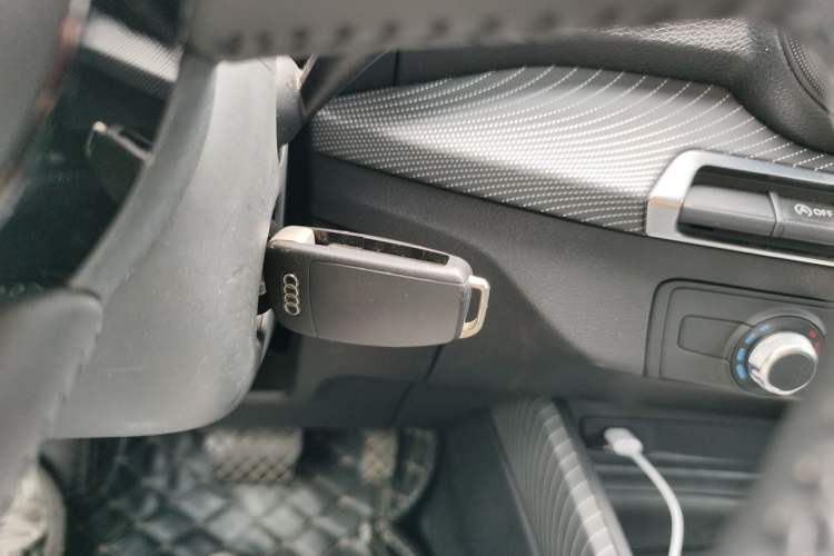 Used Audi Q2L 2018 35 TFSI Launch Exclusive Edition China V Vehicle Key