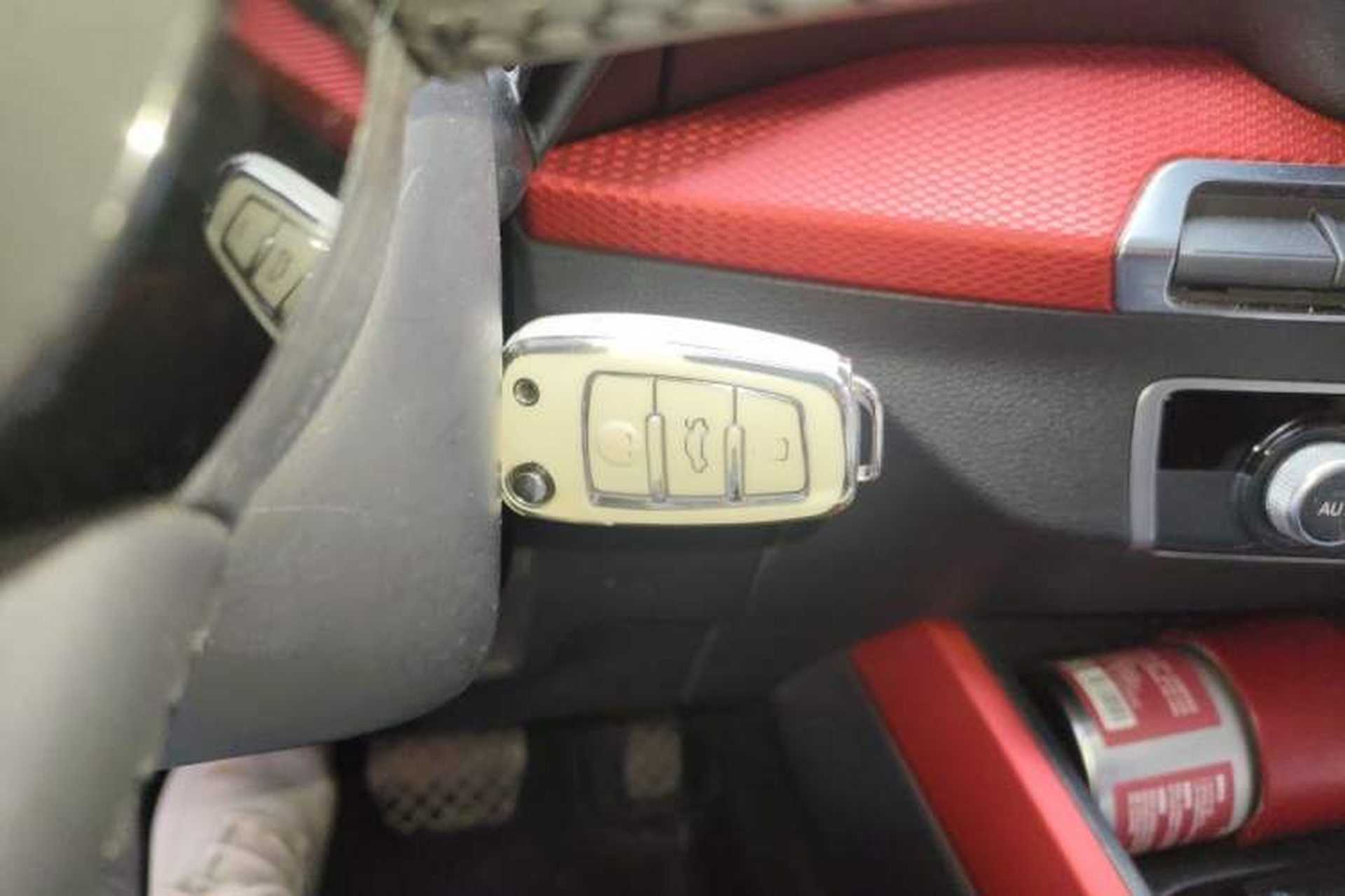 Used Audi Q2L 2018 35 TFSI Fashion Dynamic Version China VI Emission Standard Vehicle Key