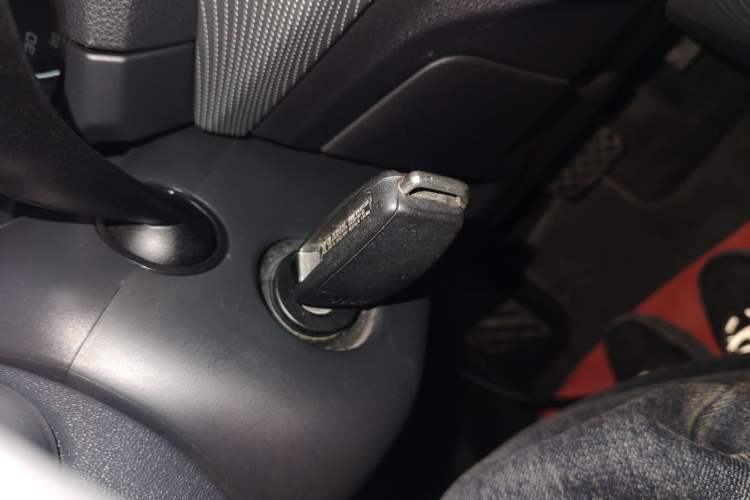 Used Audi Q2L 2018 35 TFSI Launch Exclusive Edition China VI Vehicle Key