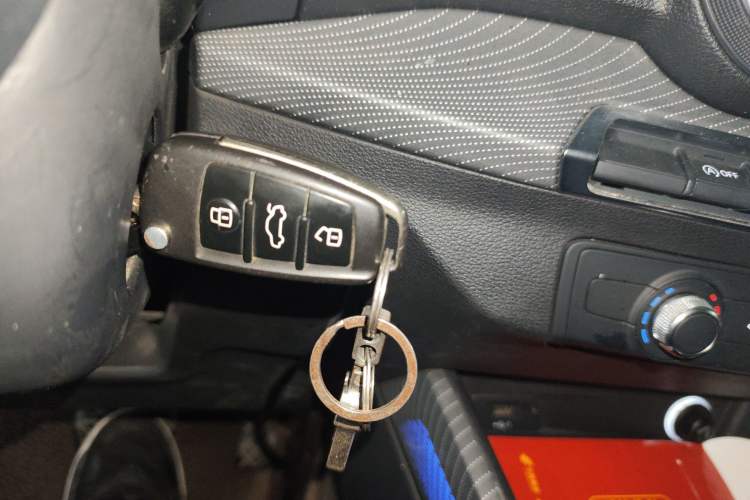 Used Audi Q2L 2018 35 TFSI Launch Exclusive Edition China V Vehicle Key
