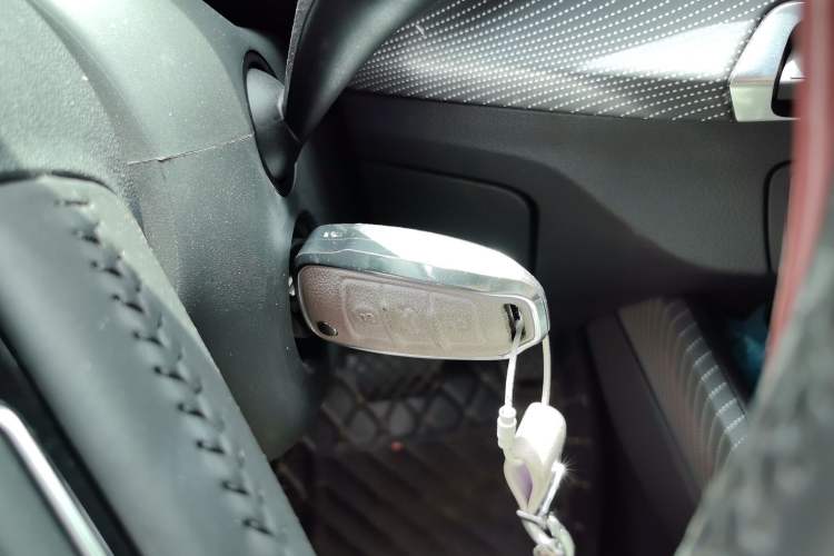 Used Audi Q2L 2018 35 TFSI Launch Exclusive Edition China V Vehicle Key