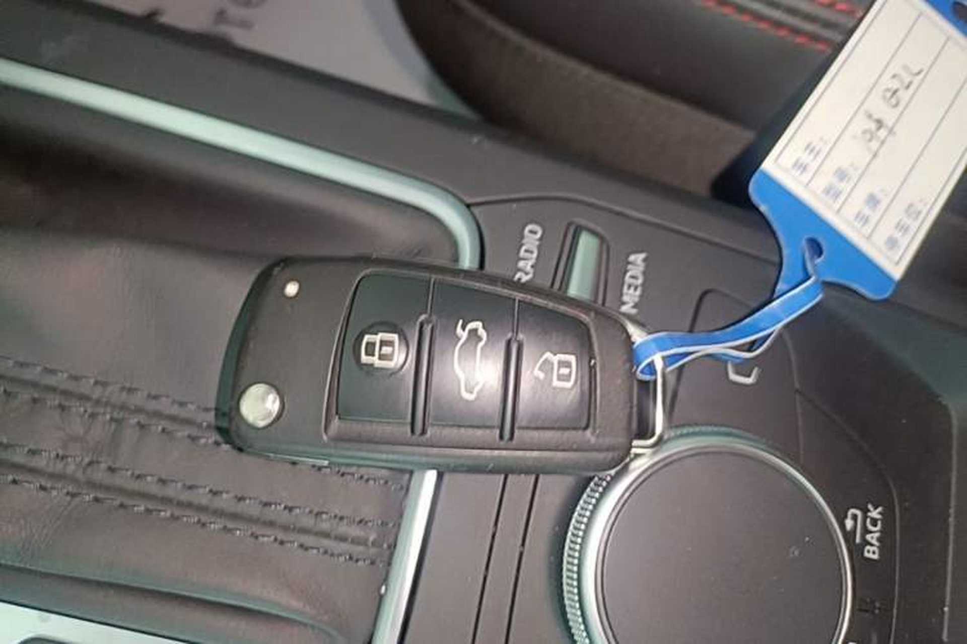 Used Audi Q2L 2018 35 TFSI Fashion Dynamic Version China VI Emission Standard Vehicle Key