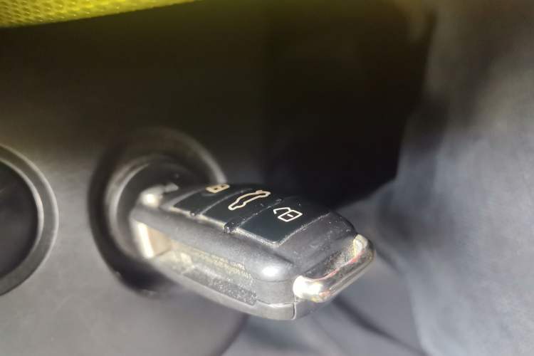 Used Audi Q2L 2018 35 TFSI Fashion Dynamic Version China VI Emission Standard Vehicle Key