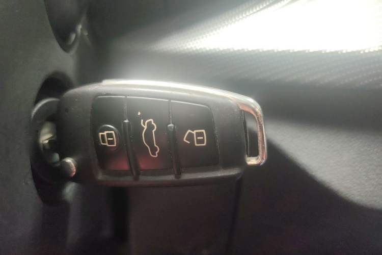 Used Audi Q2L 2018 35 TFSI Launch Exclusive Edition China V Vehicle Key
