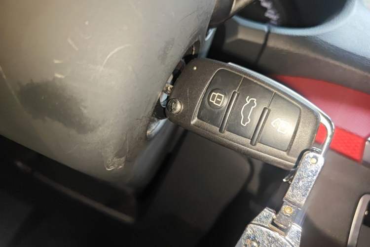 Used Audi Q2L 2018 35 TFSI Fashion Dynamic Version China VI Emission Standard Vehicle Key