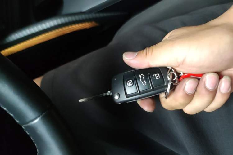 Used Audi Q2L 2018 35 TFSI Launch Exclusive Edition China VI Vehicle Key