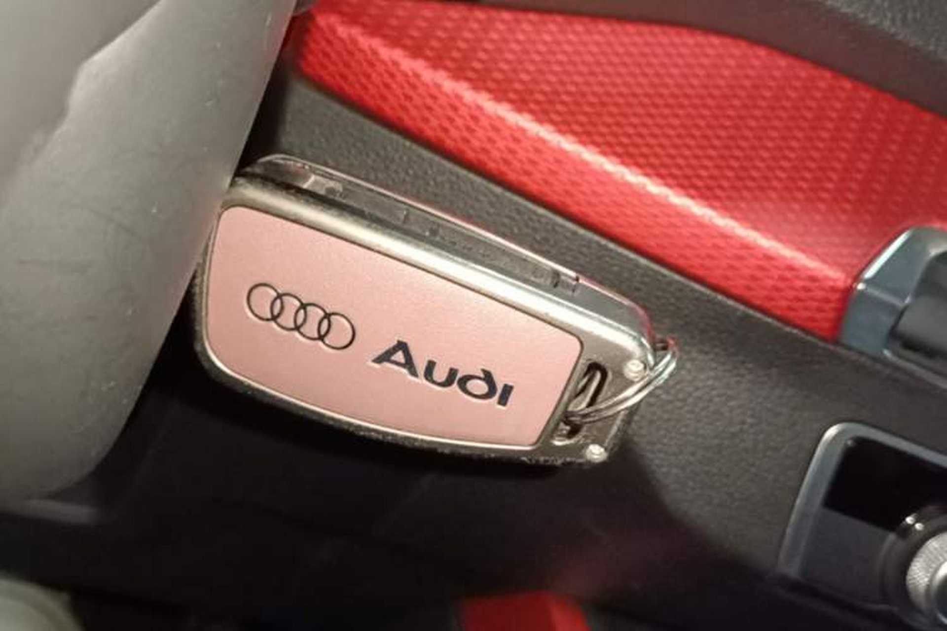 Used Audi Q2L 2018 35 TFSI Fashion Dynamic Version China VI Emission Standard Vehicle Key