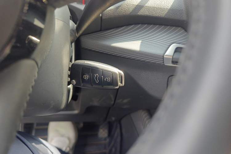 Used Audi Q2L 2018 35 TFSI Launch Exclusive Edition China V Vehicle Key