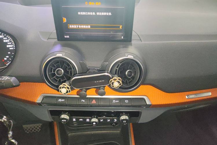 Used Audi Q2L 2018 35 TFSI Fashion Elegant Version China V Audio And AC Panel